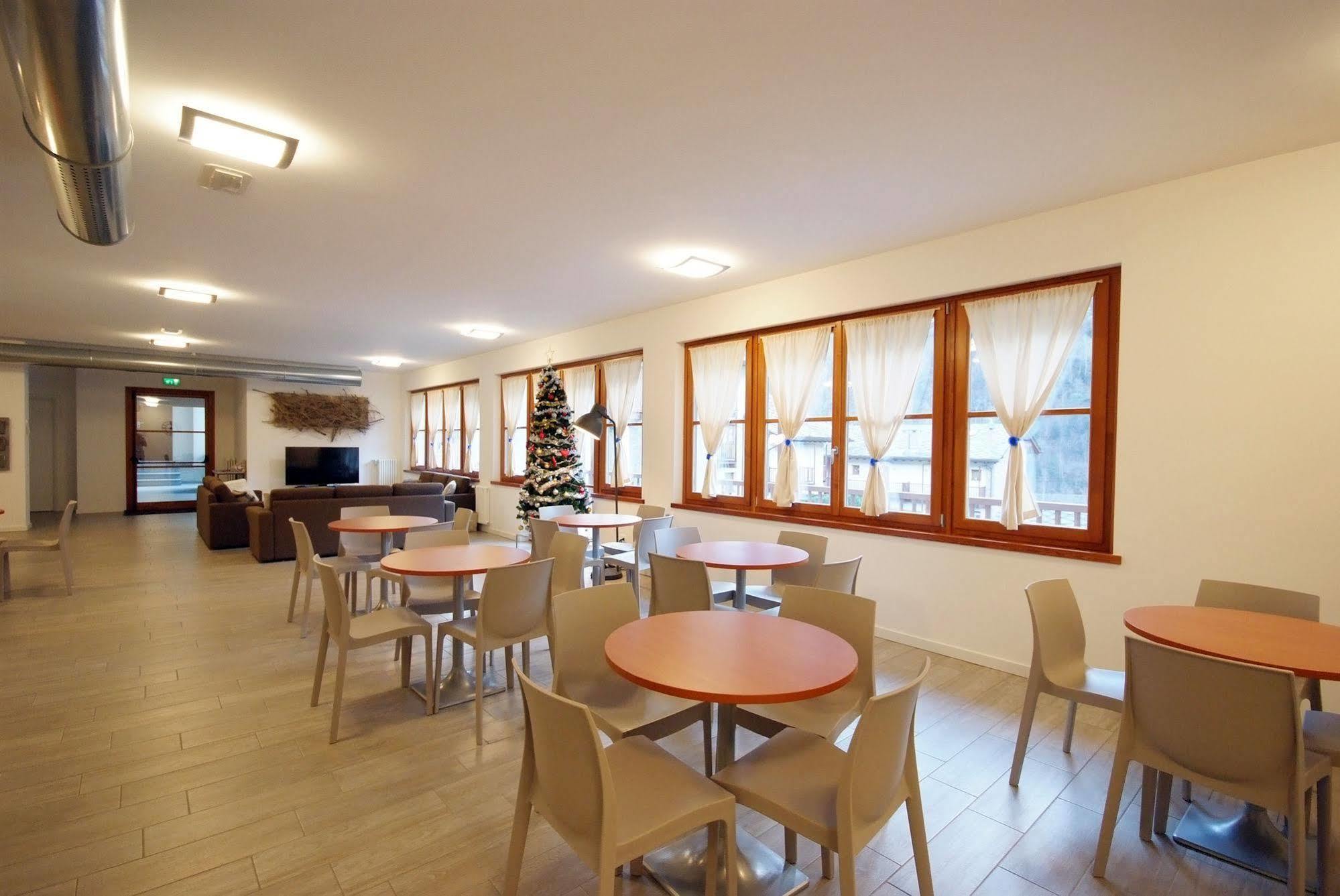 Aparthotel Villaggio Delle Alpi 2*